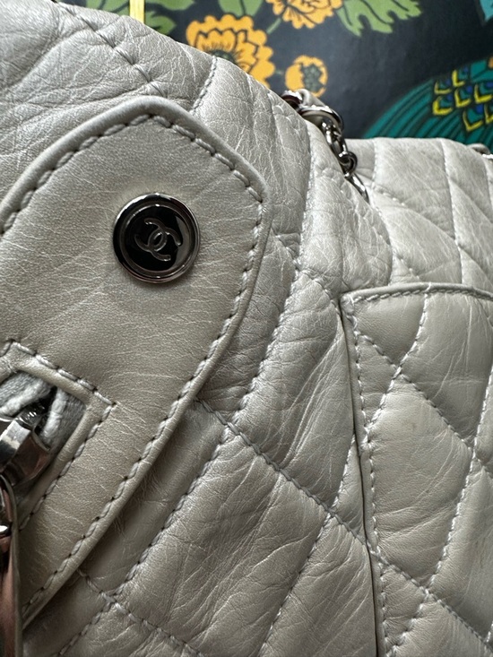 Chanel Cambon Ligne Tote Cream Lambskin | Quilted CC Chain Shoulder Bag (C8) - Picture 12 of 16